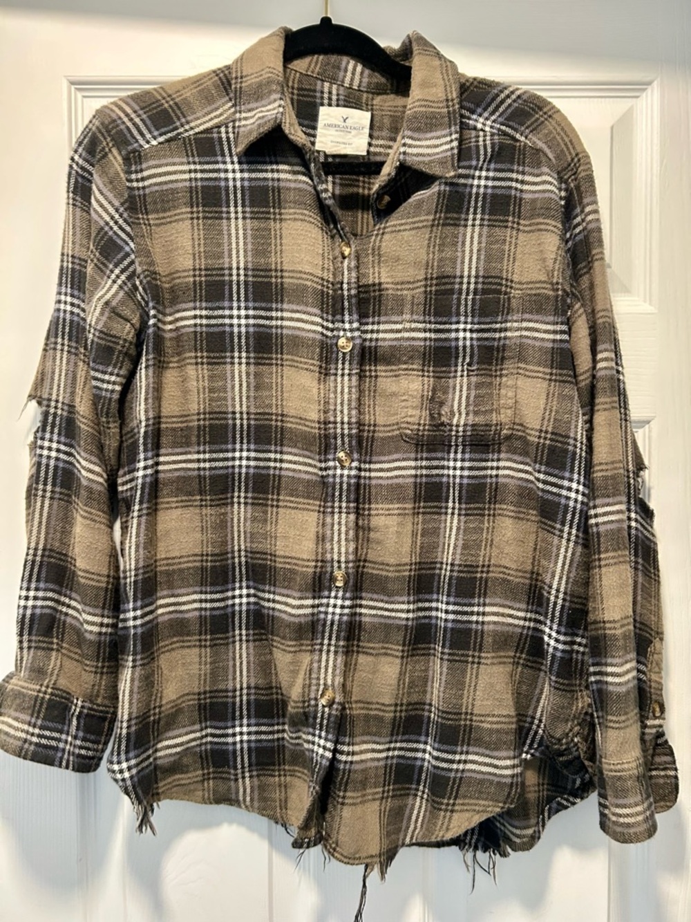 American Eagle Outfitters Green and Black Plaid Button-Down Shirt